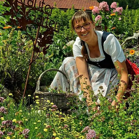 Archehof Eislbauer - Bauernhof Fuer Seele! سانكت جيلجن